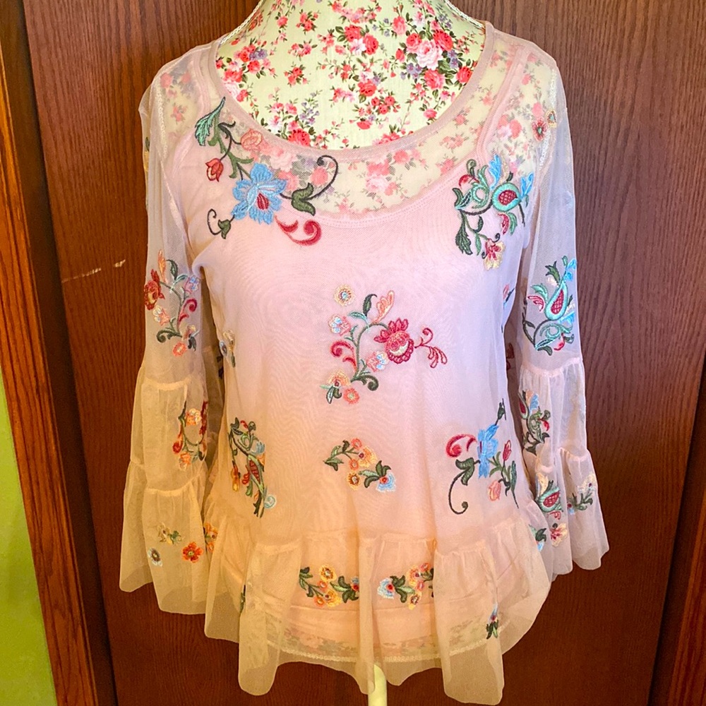 Democracy Embroidered Floral Blouse